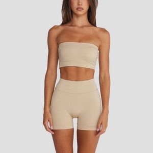 CSB x Isabelle Mathers Seamless 4” Shorts in Oat | NWT!